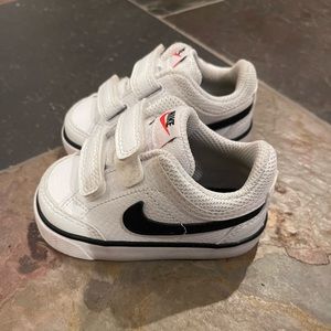 Nike sneakers, size 4C